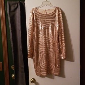 Long sleeve sequin keyhole back dress